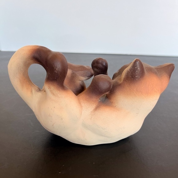 Ceramic Persian Kitten Figurine - Picture 3 of 8